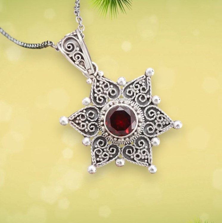 Кулон на ланцюжку у вигляді зірки або квітки, ретро стиль, червоний камінь, візерунки, 4 см, ланцюжок 50 см, фото 1
