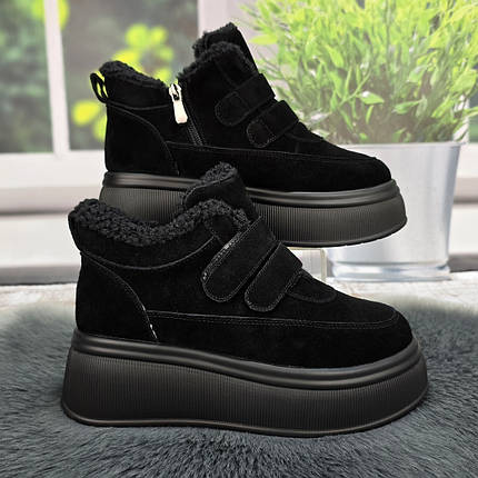 Черевики жіночі зимові на платформі ITTS чорні з натуральної замші на липучках 8153, фото 1
