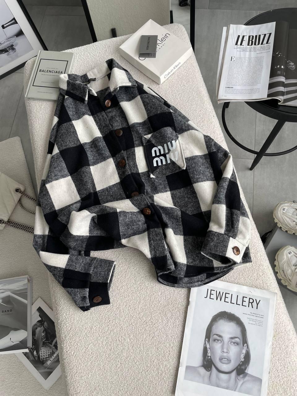 Модна жіноча картата тепла блузка подовжена трендова сорочка Міу кашемір в клітинку осінній оверсайз, фото 1