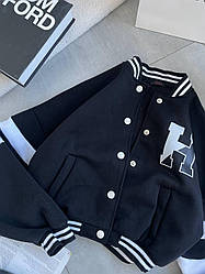 Затишна об'ємна жіноча толстовка кофта на кнопках теплий стильний осінній жіночий бомбер батнік тринітка на флісі