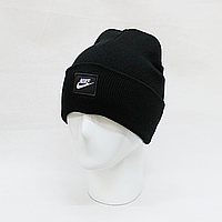 Тепла шапка лопата найк (Nike) чорного кольору з чорно-білою емблемою на відвороті  ZE00104-1