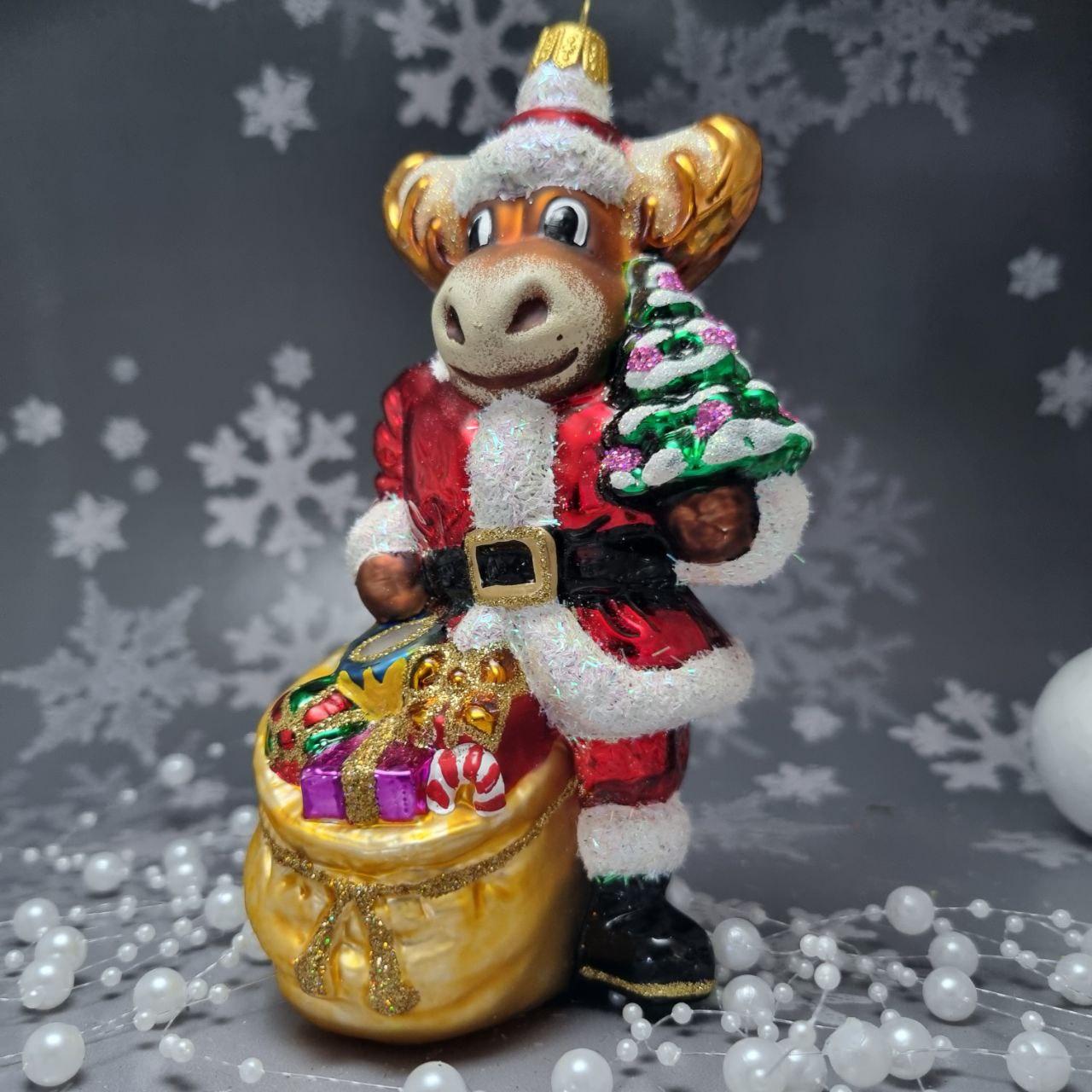 Скляна ялинкова прикраса Лось у костюмі Санти Impuls. асортимент як Irena, Komozja