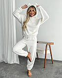 Теплий махровий жіночий костюм з вушками білого кольору, фото 3