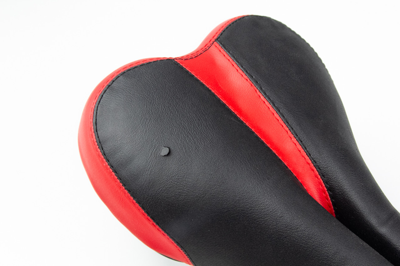 УЦІНКА Сидіння MTB 265x155мм, чорно-червоне SD-7100 (незначний дефект обшивки, див. фото), ВЕЛОЗАПЧАСТИНИ, SV-412271, фото 1