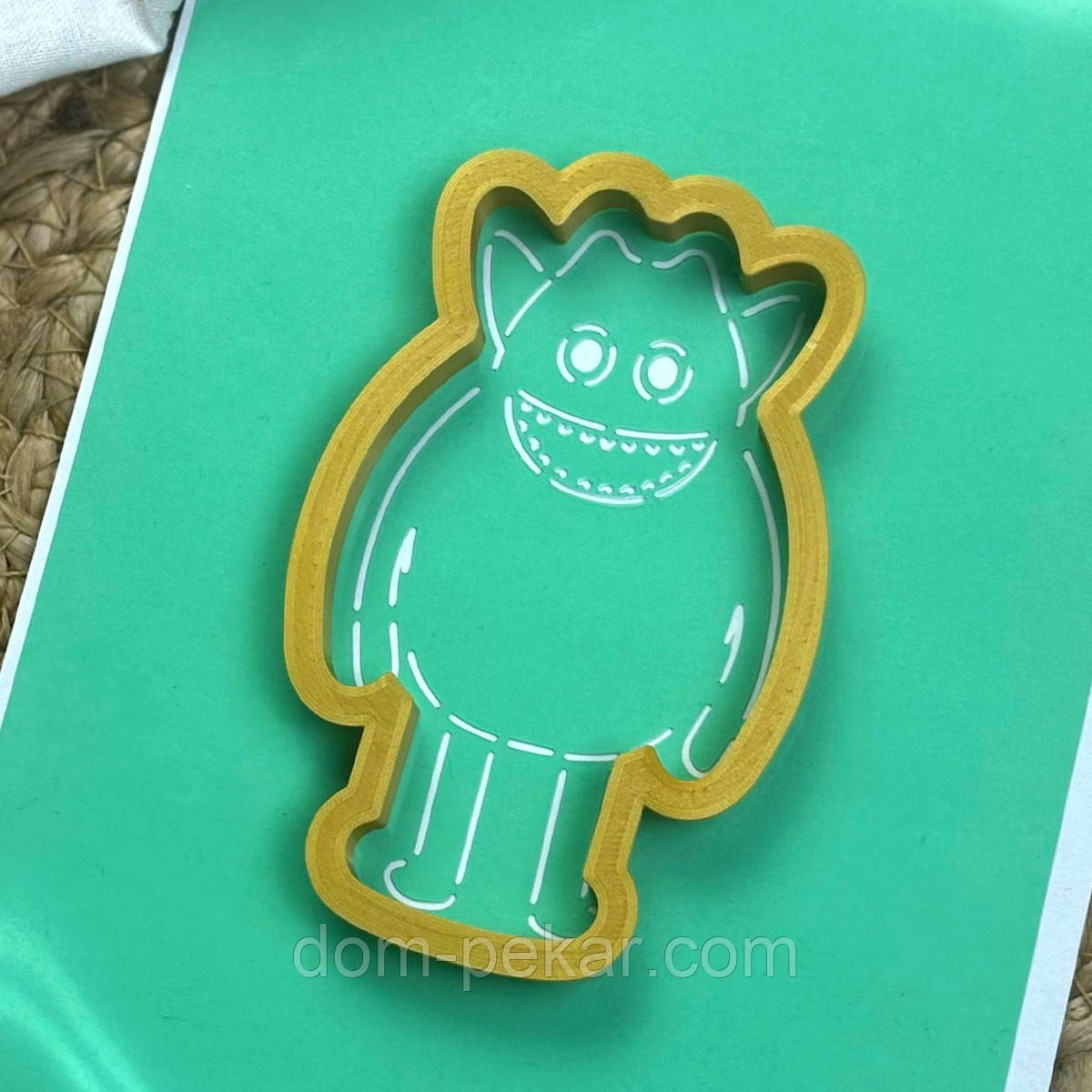 Монстрік 5 вирубка з трафаретом 10*6 см (TR-2)