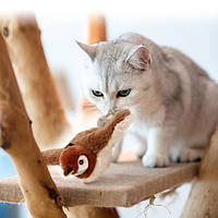 Інтерактивна іграшка для кішок літаюча пташка горобець для кота птах махає крилами XA-47