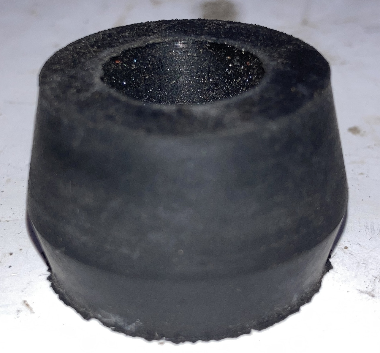 Втулка амортизатора 1шт ВАЗ 2101 2102 2103 2104 2105 2106 2107 2121 причіп