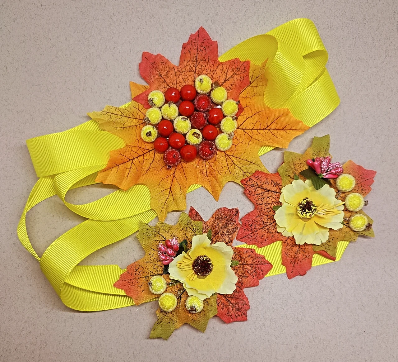 Осінній набір Пояс і заколки або резинки Осінній карнавальний костюм Осені осінній пояс осенние заколки, фото 1
