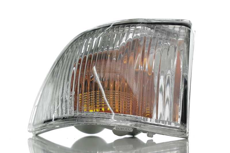 Повторювач повороту правий Iveco (Van Wezel) 2815916