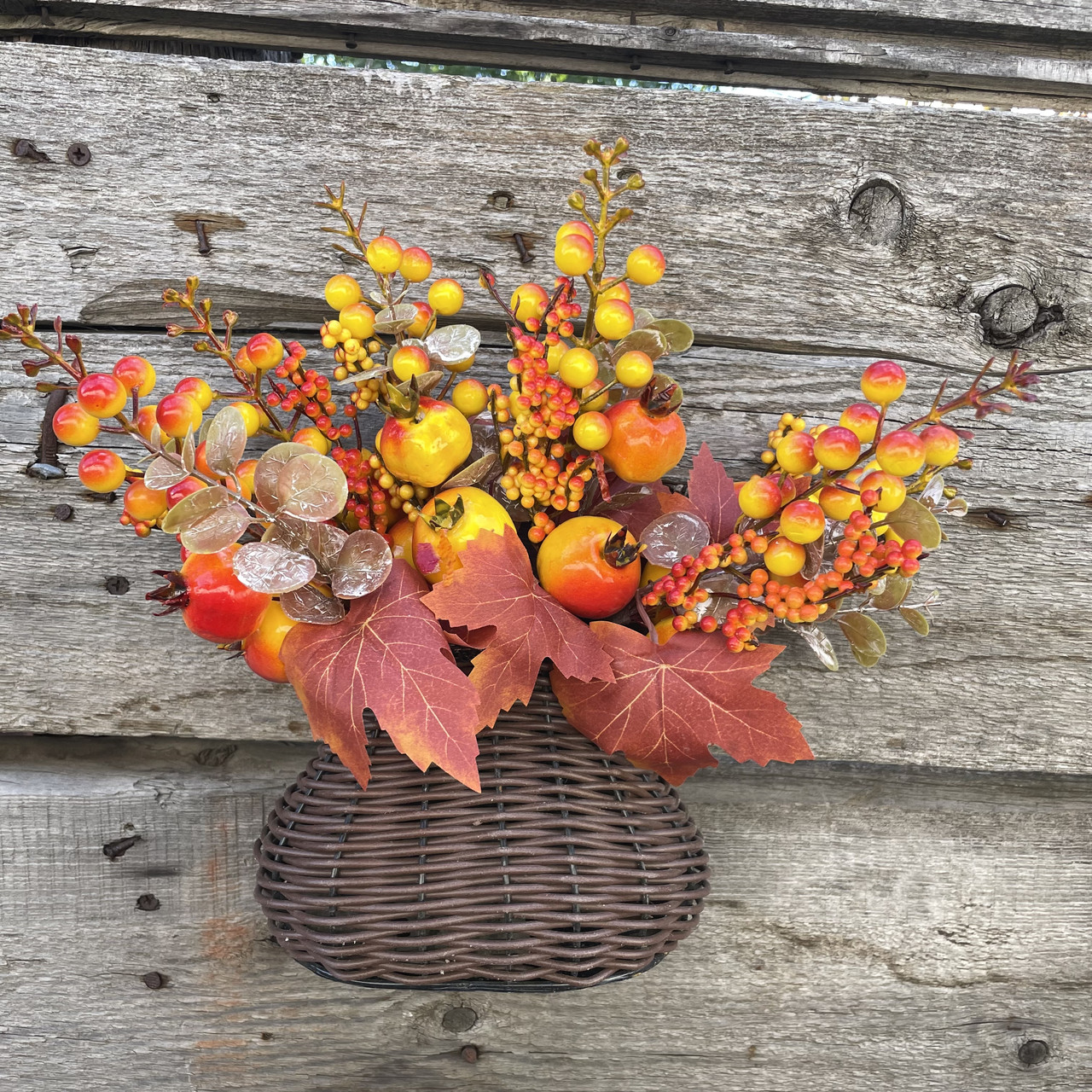 Бутоньєрка  гілка з гранатом і ягодами 25 см «Осінній урожай», фото 1