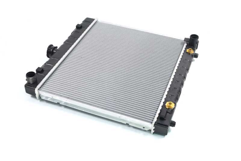 Радіатор охолодження MB W123 2.3/2.8 AT 76-85 (Van Wezel) 30002043