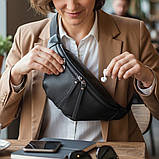 Шкіряна поясна сумка жіноча бананка через плече чорна з натуральної шкіри, фото 10