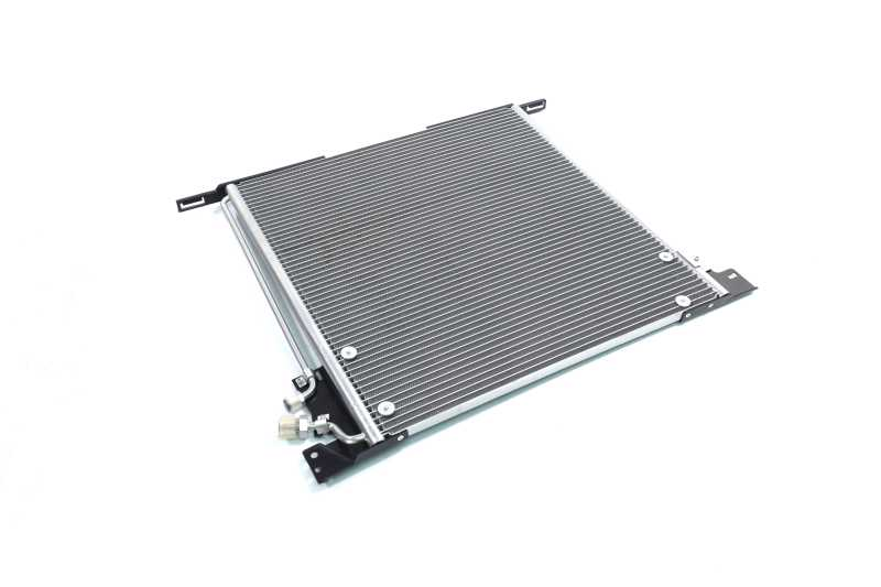 Конденсор кондиціонера Mercedes Vito/V-Class G/D 95-03 (Van Wezel) 30005220