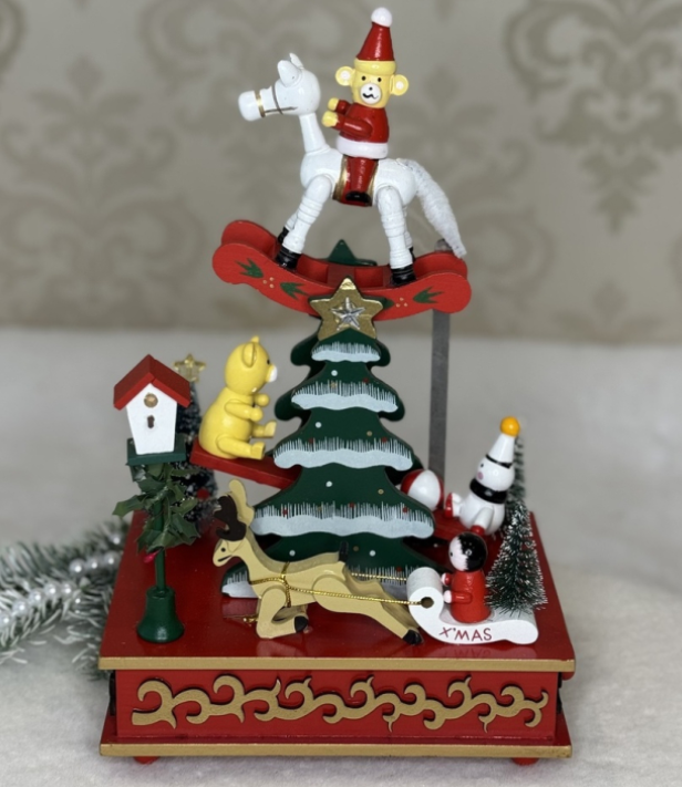 🎄Декоративна новорічна дерев’яна статуетка музична мініатюра з ялинкою 28х17х12 см, фото 1