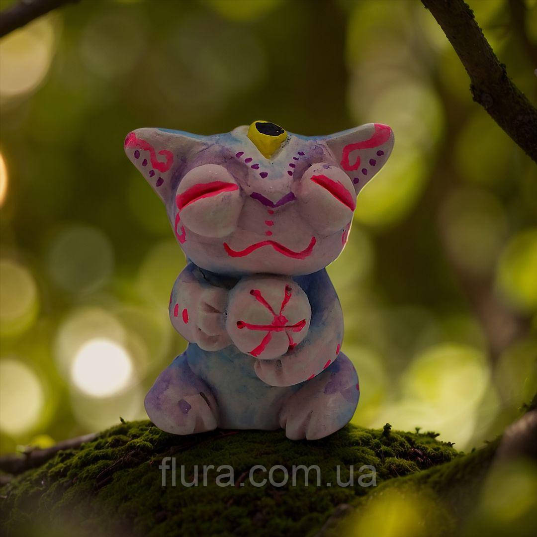 Декоративна фігурка з кераміки / Статуетка талісман ручна робота, сувенір для подарунка та інтер'єру