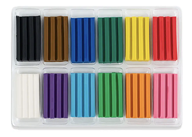 Пластилін та аксесуари