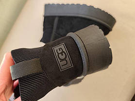 Уги ЧОРНІ BLACK з лейбл UGG на п'яточці Екозамша задник гумка напівчеревики на високій платформі жіночі зима, фото 3