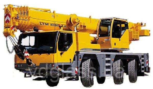 Лобове скло на автокран LIEBHERR LTM 1050, 1055, 1060, 1090 триплекс