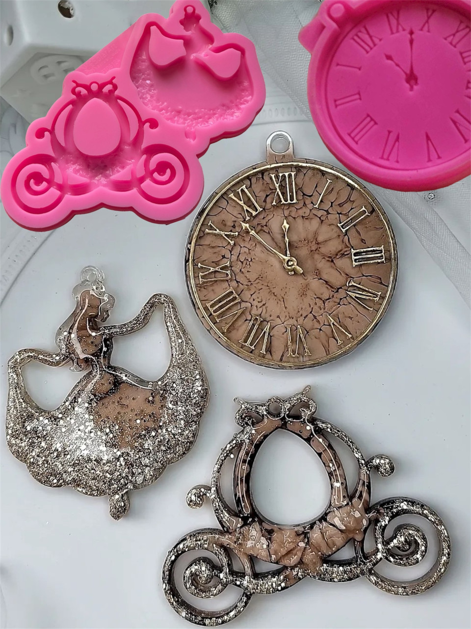 Молд «Попелюшка та карета», з фінішним покриттям та кристалами, на 2 моделі. Серія «Новорічна казка»