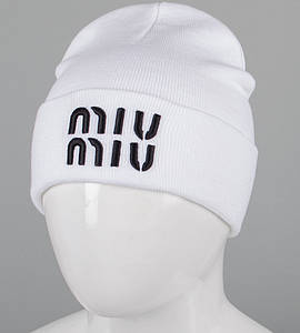 Шапка молодіжна з вишивкою  (m33), Білий