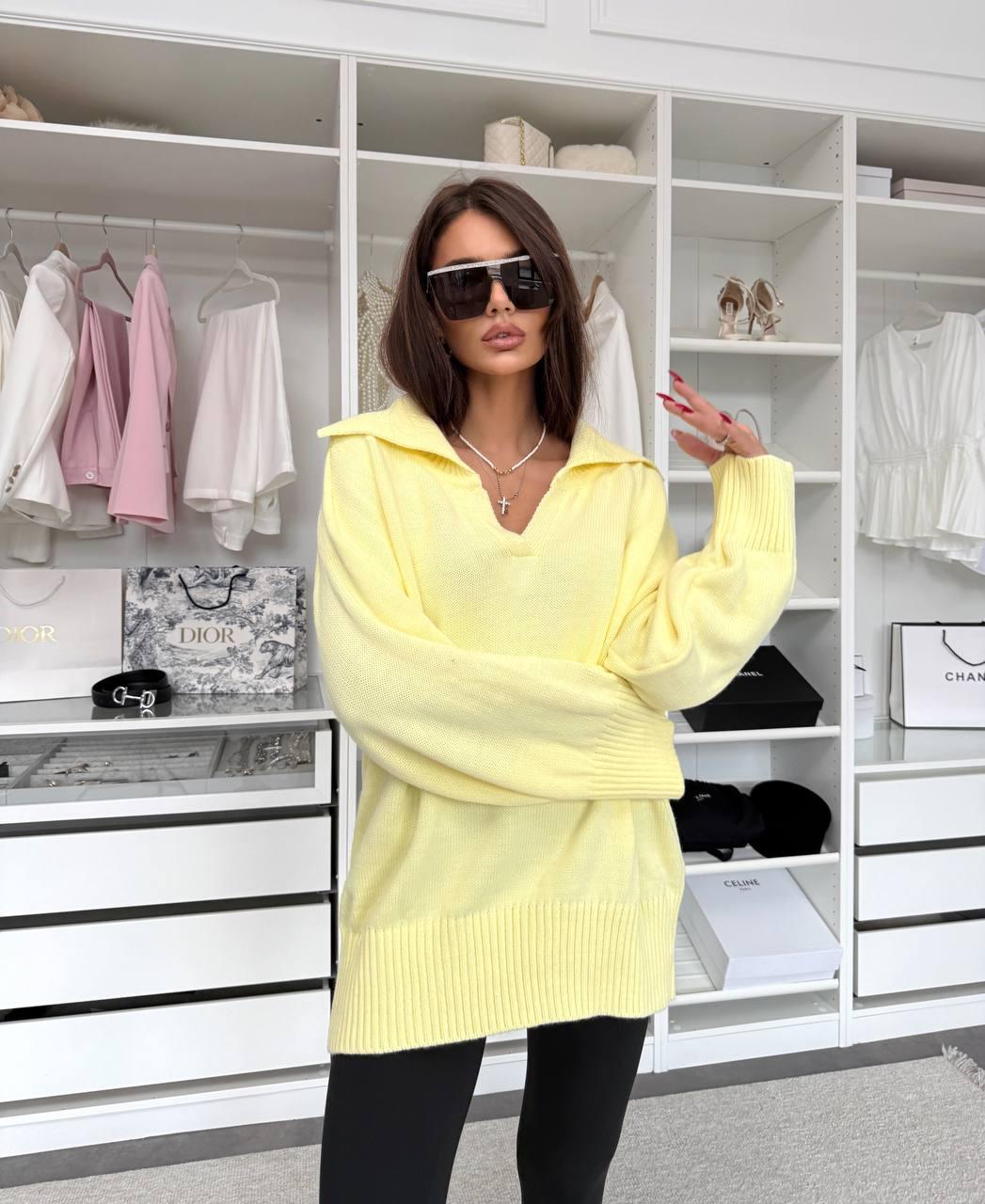 Жіночий подовжений светр із коміром поло та манжетами (р. 42-48) 55KF3449, фото 1