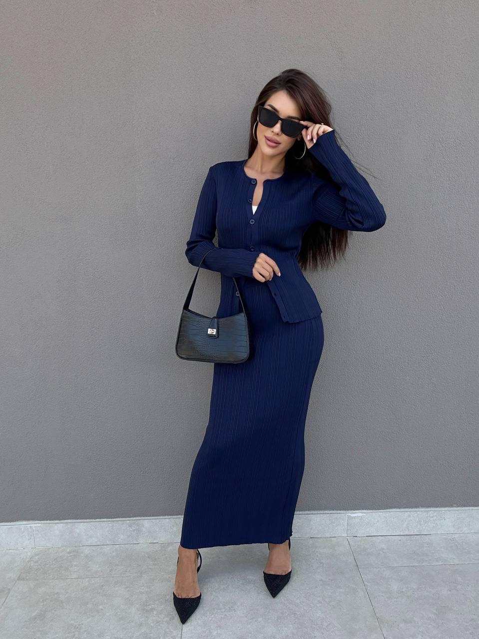 Жіночий костюм в'язана спідниця максі та приталена кофта на ґудзиках (р. 42-46) 9KO3928, фото 1