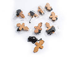 Видавлений дерев'яний хрестик натільний