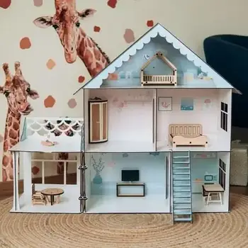 Дерев'яний будиночок для ляльок