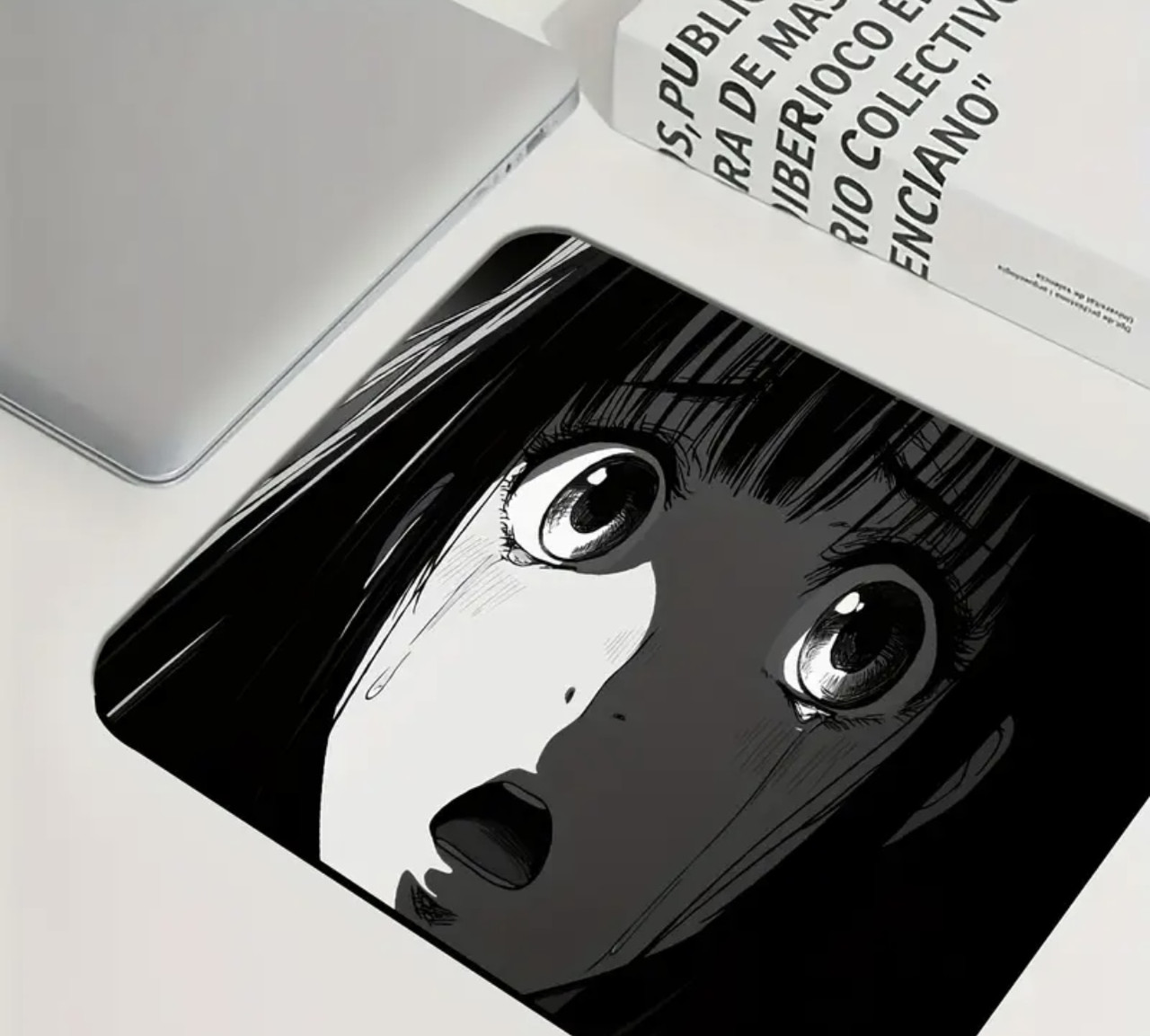 Килимок для миші з дизайном чорно-білої аніме дівчини, розмір 26/21, фото 1