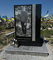 Памятник компинированный из гранита габбро и покост 1