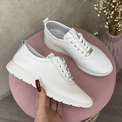 Мокасини жіночі шкіряні. Колір білий