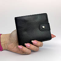Маленький складний чоловічий гаманець чорний на кнопці з екошкіри 10×12 см