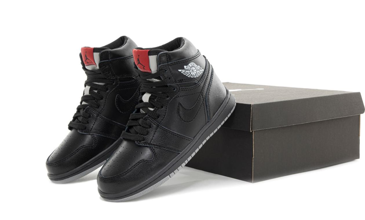 Зимові кросівки Nike Air Jordan 1 Winter чорні на хутрі Найк Джордан високі шкіряні чоловічі жіночі підліткові, фото 1