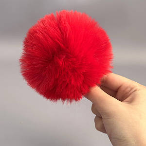 Помпони з еко-хутра фарбовані 9 см - червоний