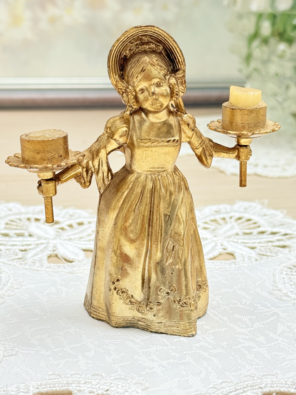 Старий бронзовий скульптурний свічник у формі дівчини, гасник для гасіння свічки, бронза, Німеччина