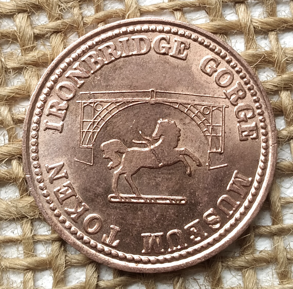 1/2 пеннi - Жетон музею Айронбрiджскої ущелини - Велика британiя, фото 1