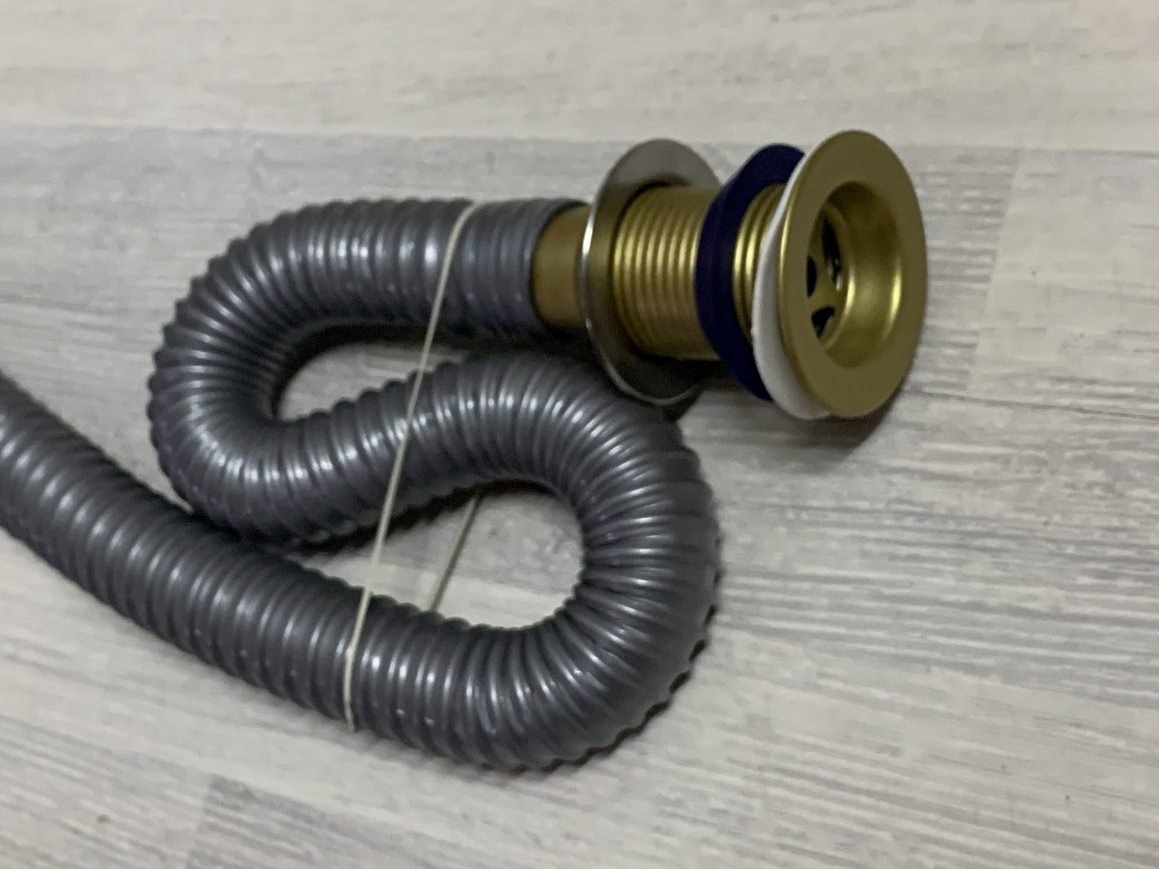 Сифон для умивальника золото, бронза, латунь