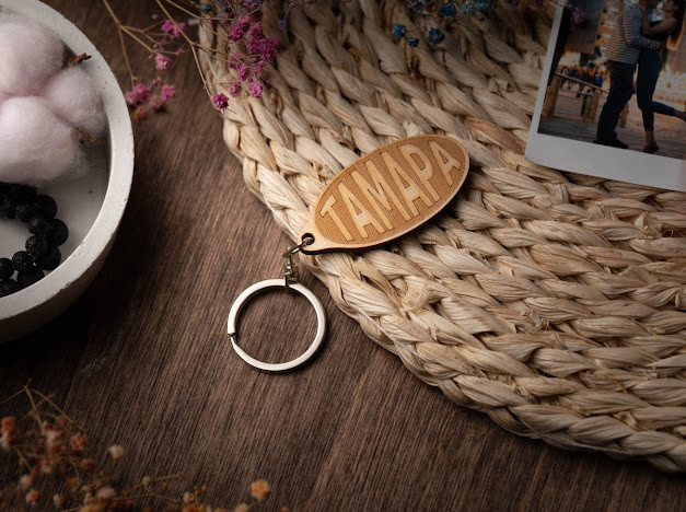 Брелок дерев'яний. ТАМАРА. 60х30мм, фото 1