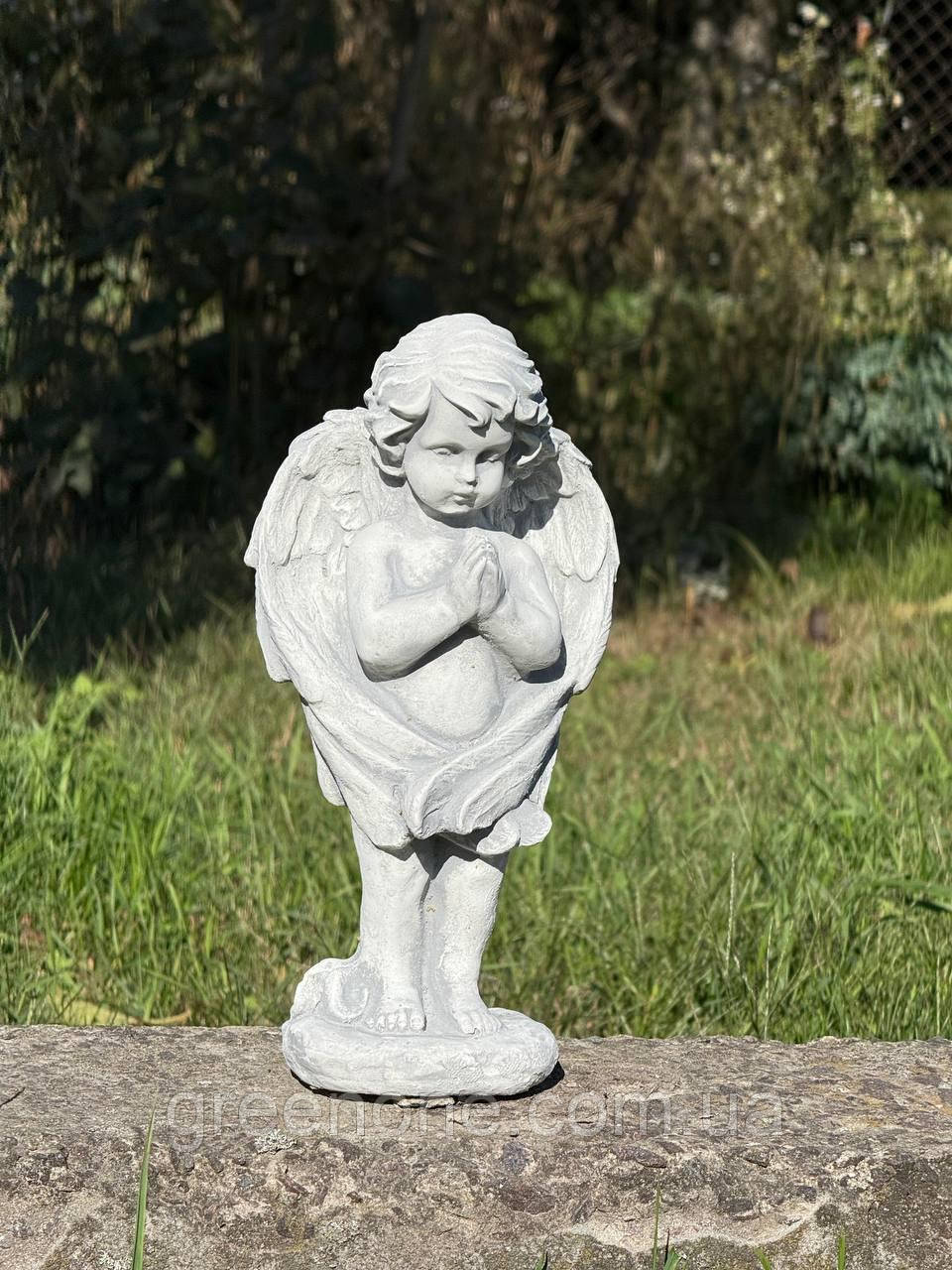 Сумуючий Ангел з крилами, скульптура Ангел на могилу воїна, бетонний Ангел що молиться 27 см, фото 1