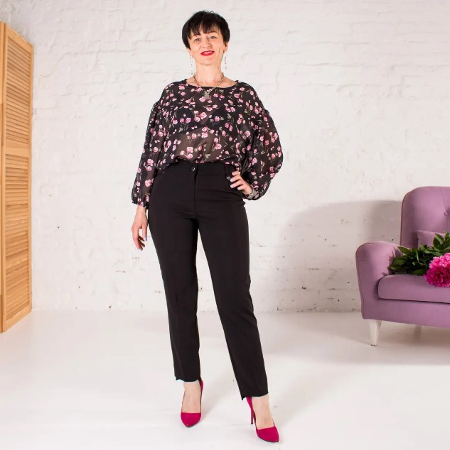 Брюки жіночі класичні укорочені  "Ада" чорного кольору плотні