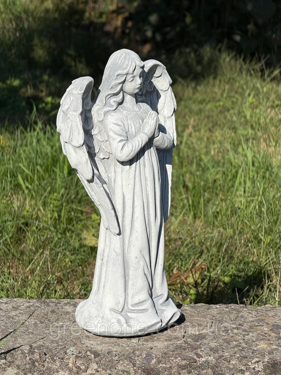 Скульптура дівчинки з крилами, бетонний Ангел дівчинка на пам’ятник воїну, Ангел що молиться на могилу 31 см, фото 1