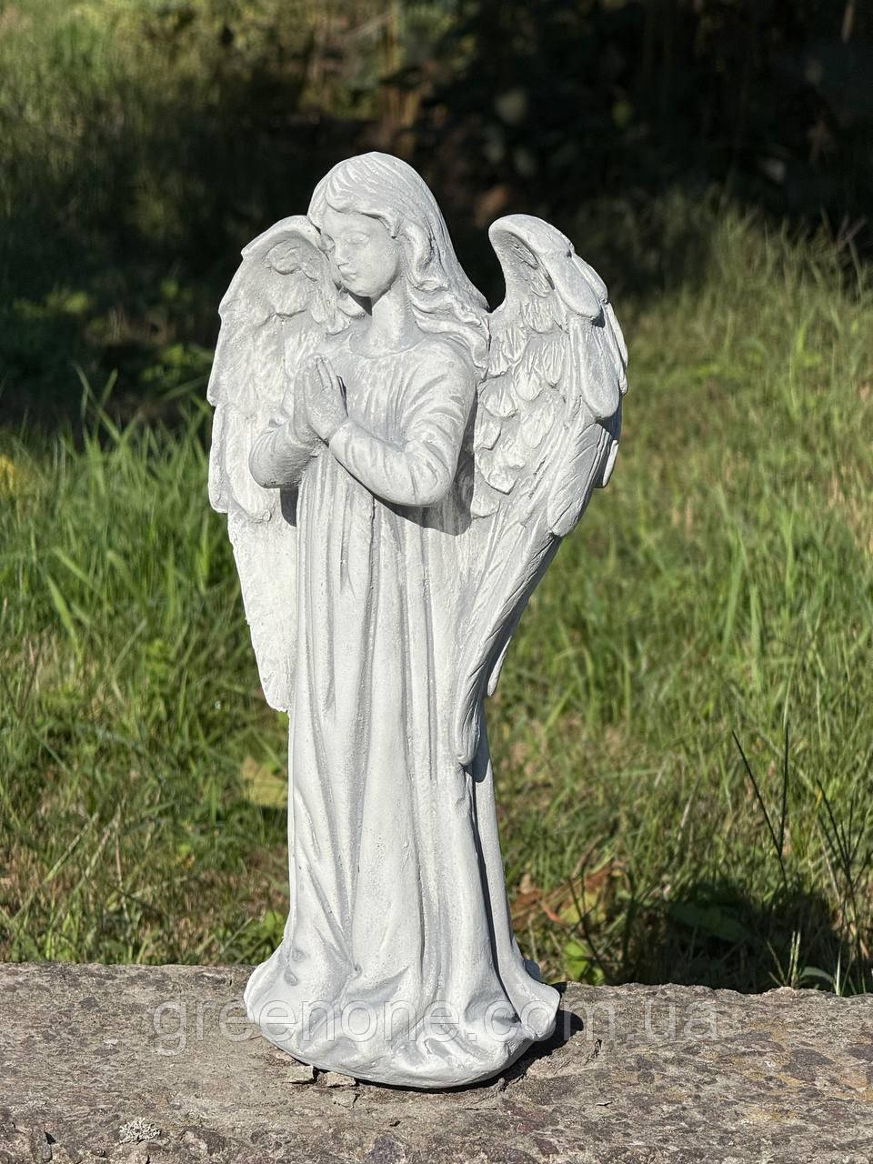 Скульптура дівчинки з крилами, бетонний Ангел дівчинка на пам’ятник воїну, Ангел що молиться на могилу 31 см, фото 1