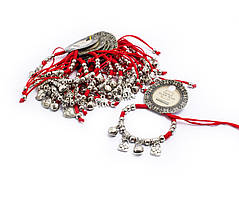 Сучасно-модний браслет червона нитка з різними кулонами