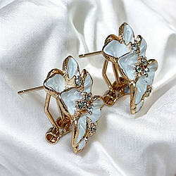 Сережки Primo Glory у формі квітів з білими пелюстками та кристалами – Gold&White