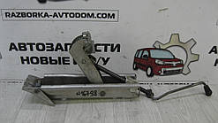 Домкрат VW Polo, Skoda Fabia, Seat Ibiza, OE: 6Q0011031D