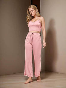 Піжама Julia в рубчик брючна еластичний набір майка з декором ґудзиками та штани з рюшами колір рожевий S