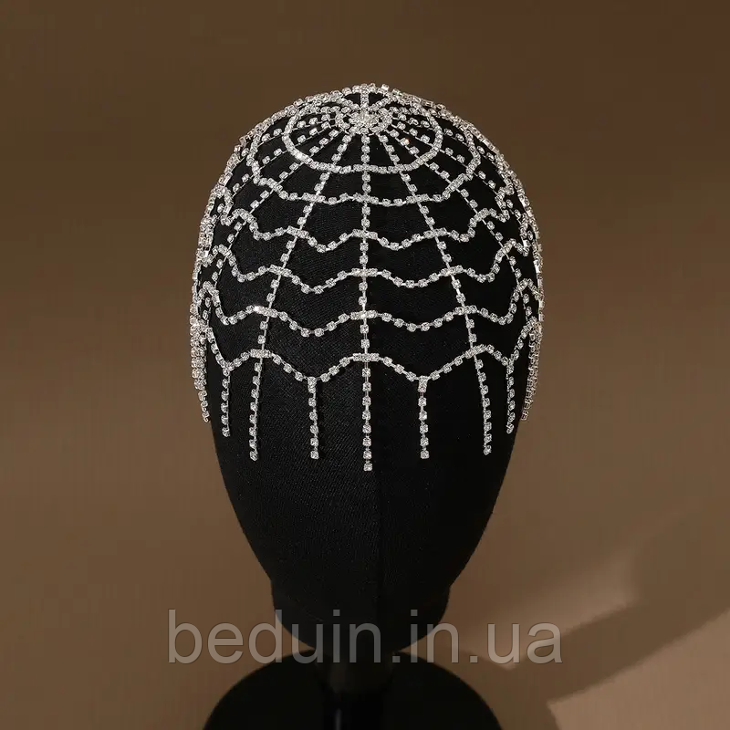 Розкішна прикраса на голову "Velura" шапочка зі страз у стилі гетсбі — срібляста Aushal Jewellery