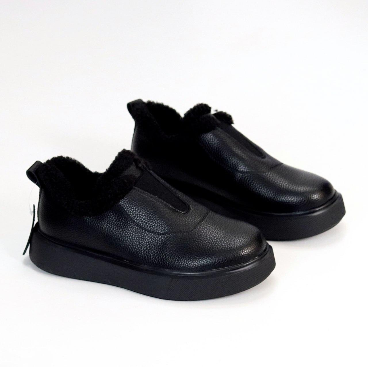 Жіночі зимові короткі черевики шкіряні автоледі чорні натуральна шкіра