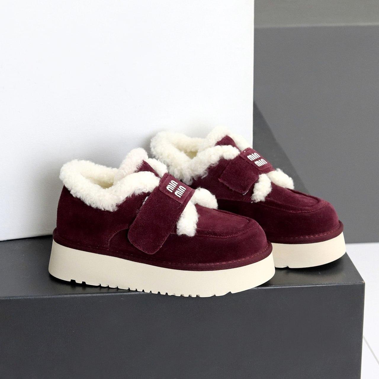 Жіночі зимові короткі черевики замшеві на липучці бордові натуральна замша, фото 1