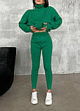 Вязаний теплий жіночий костюм лосіни і туніка з комірцем зелений, фото 2